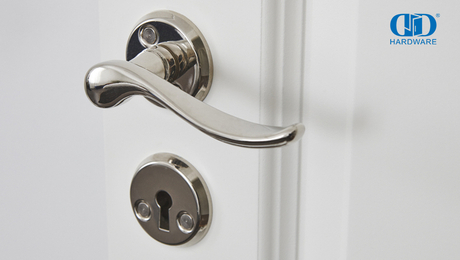 What’s the Difference Between Satin and Chrome Door Handles?.jpg