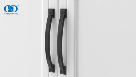 Choosing the Perfect Main Door Handle for Your Home.jpg